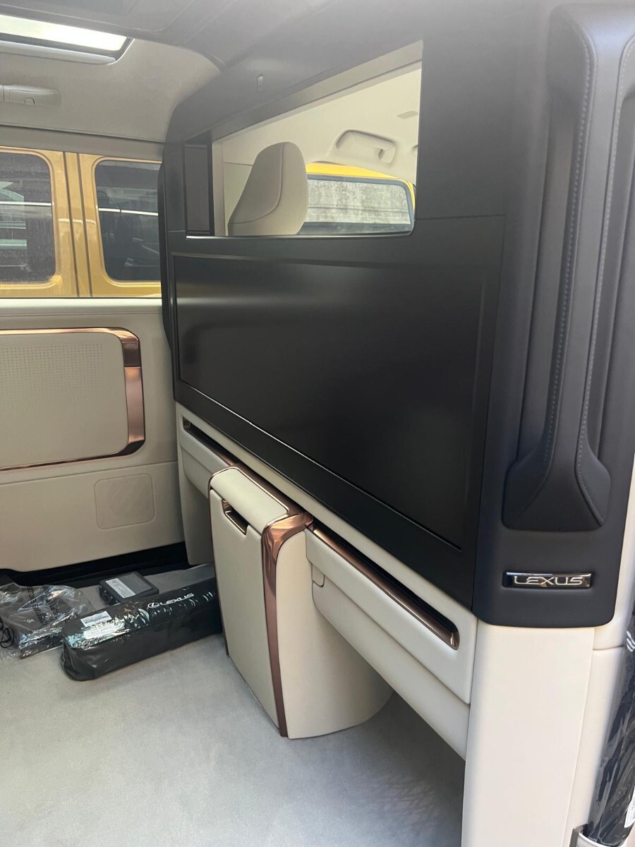 Used Lexus LM 2025 for sale - 76452077: Photo 4