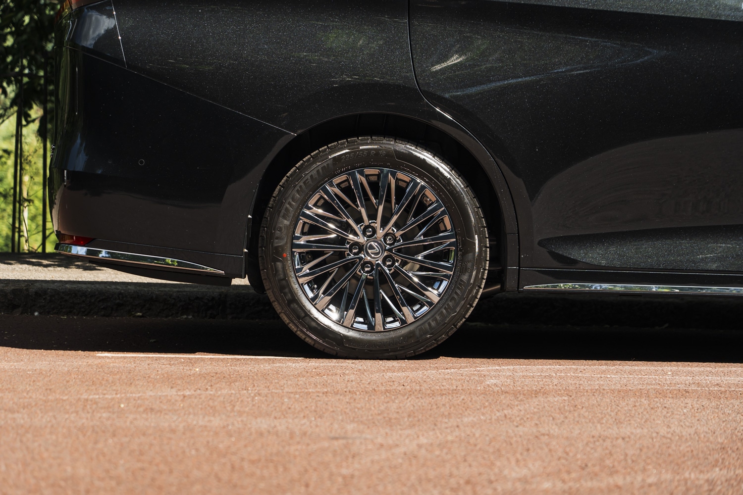 Used Lexus LM 2025 for sale - 76452077: Photo 8