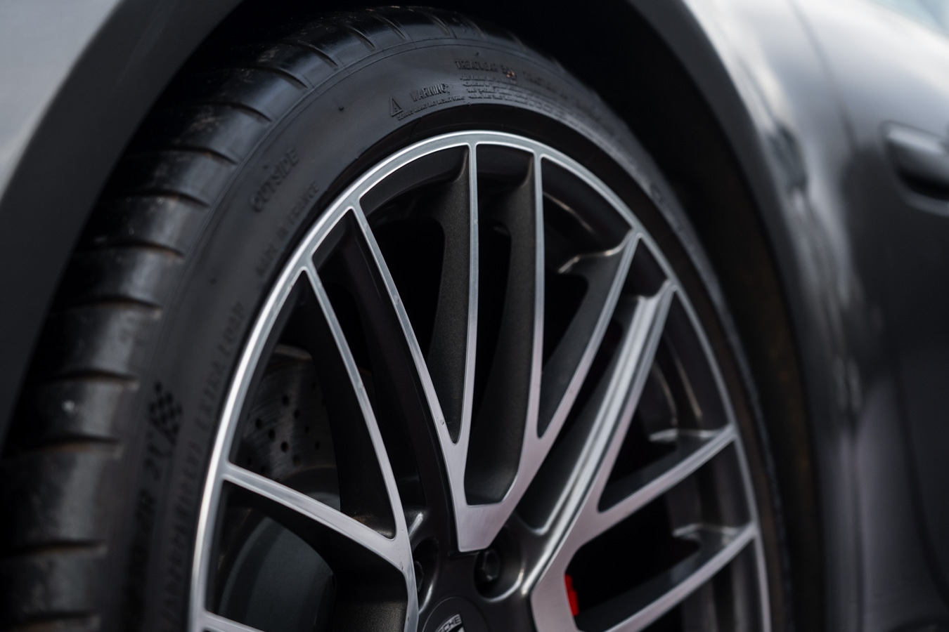 Used Porsche 911 2024 for sale - 77360614: Photo 13