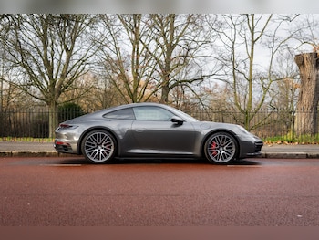 Used Porsche 911 2024 for sale - 77360614: Photo
