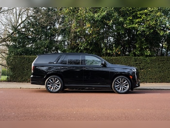 Used Cadillac Escalade 2024 for sale - 78042087: Photo