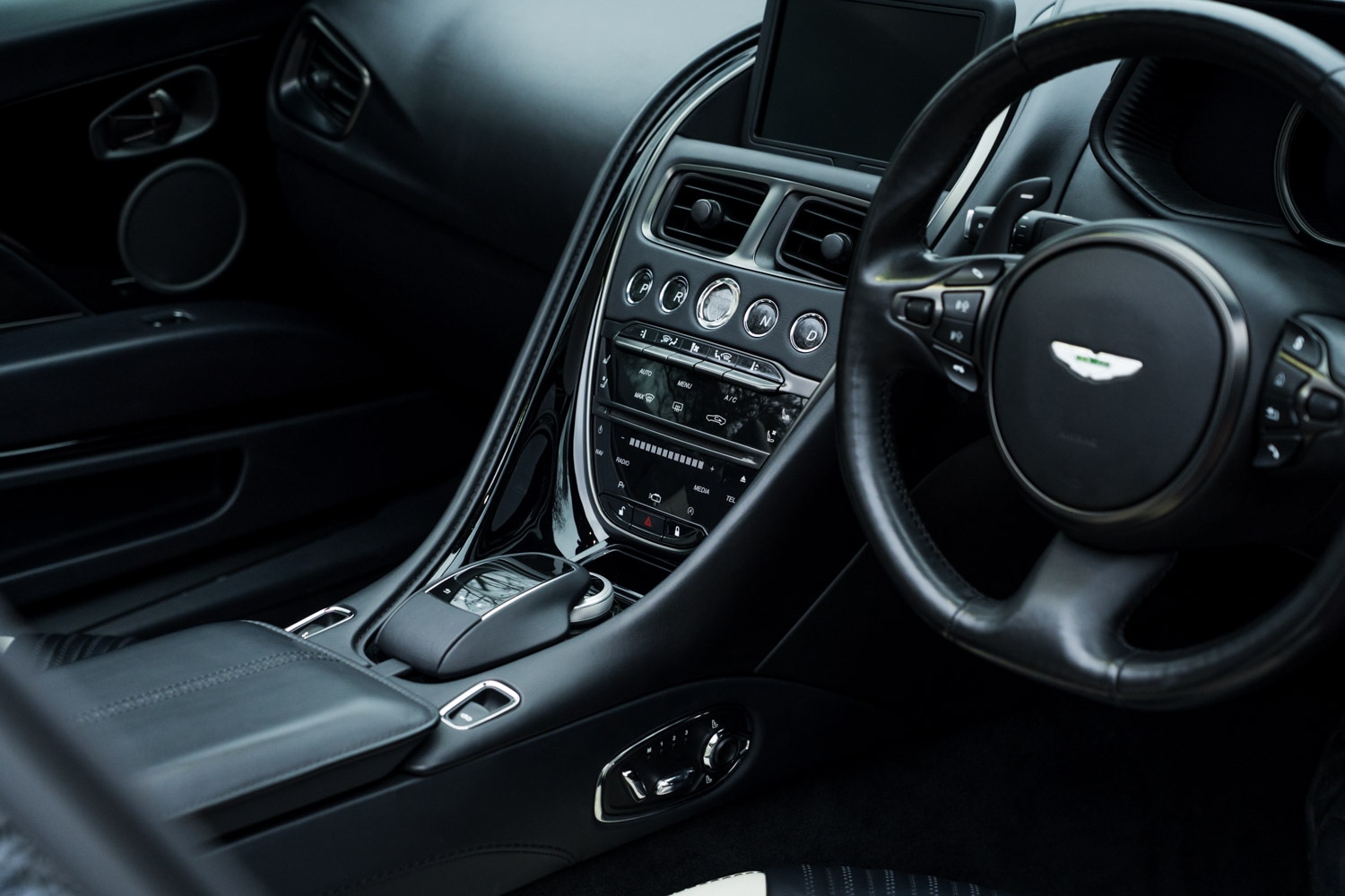 Used Aston Martin DB11 2023 for sale - 77627610: Photo 36