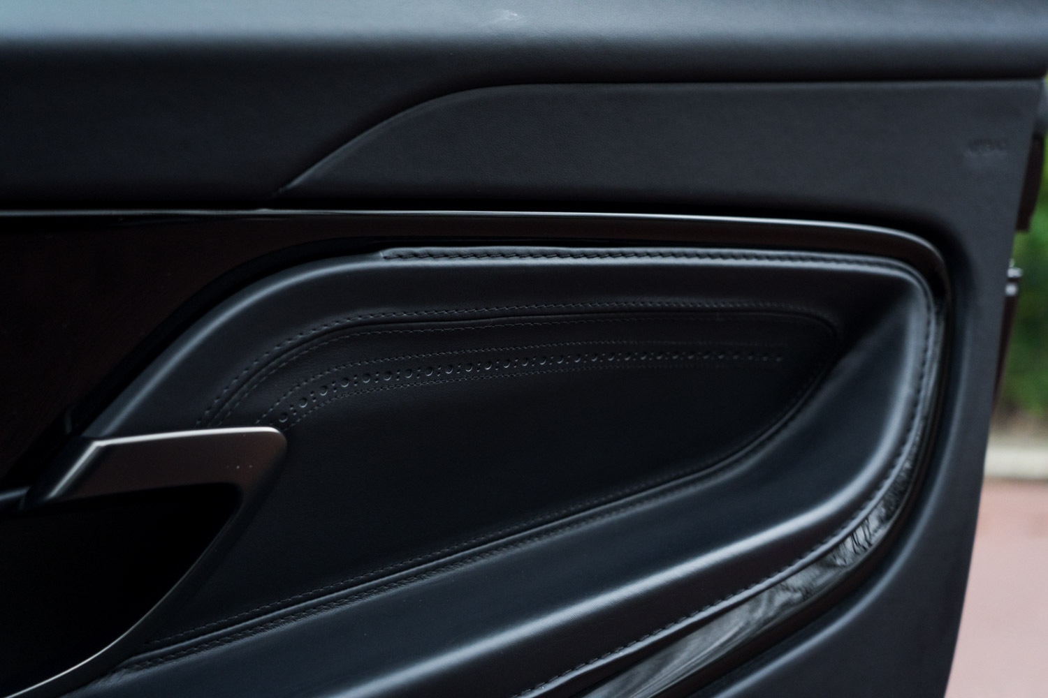 Used Aston Martin DB11 2023 for sale - 77627610: Photo 53