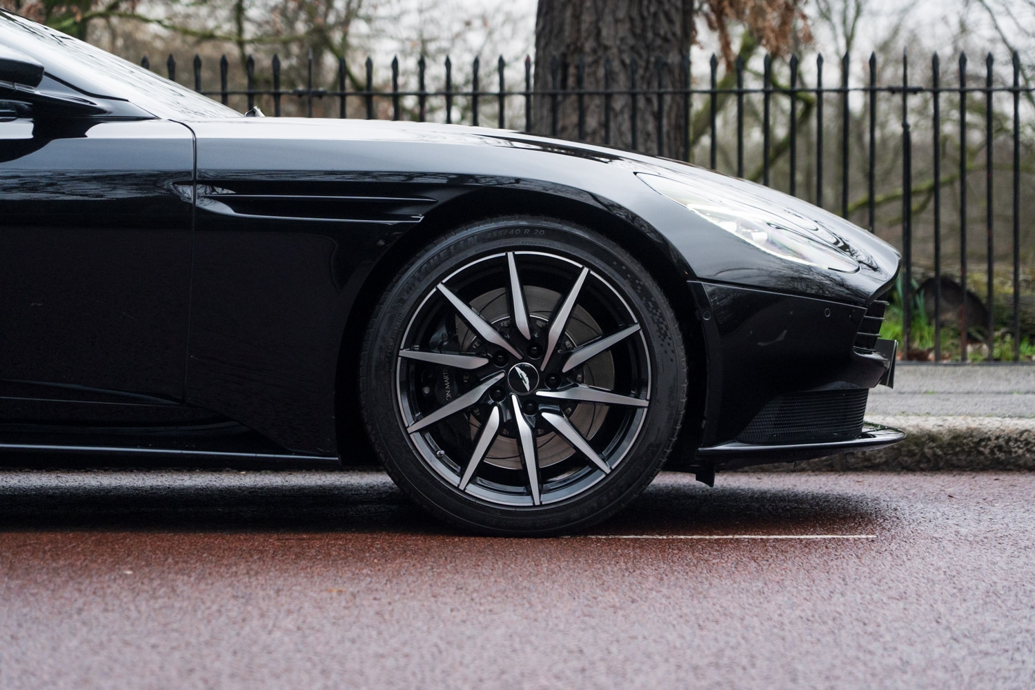 Used Aston Martin DB11 2023 for sale - 77627610: Photo 7