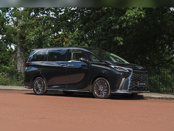 Used Lexus LM 2025 for sale - 75393830: Photo
