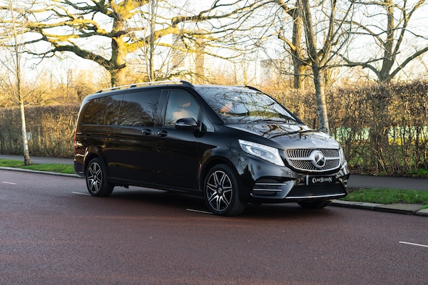 Used Mercedes-Benz V-Class 2024 for sale - 75393850: Photo 2