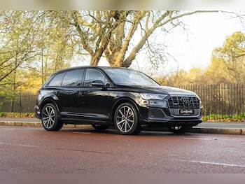 Used Audi Q7 2023 for sale - 77010447: Photo