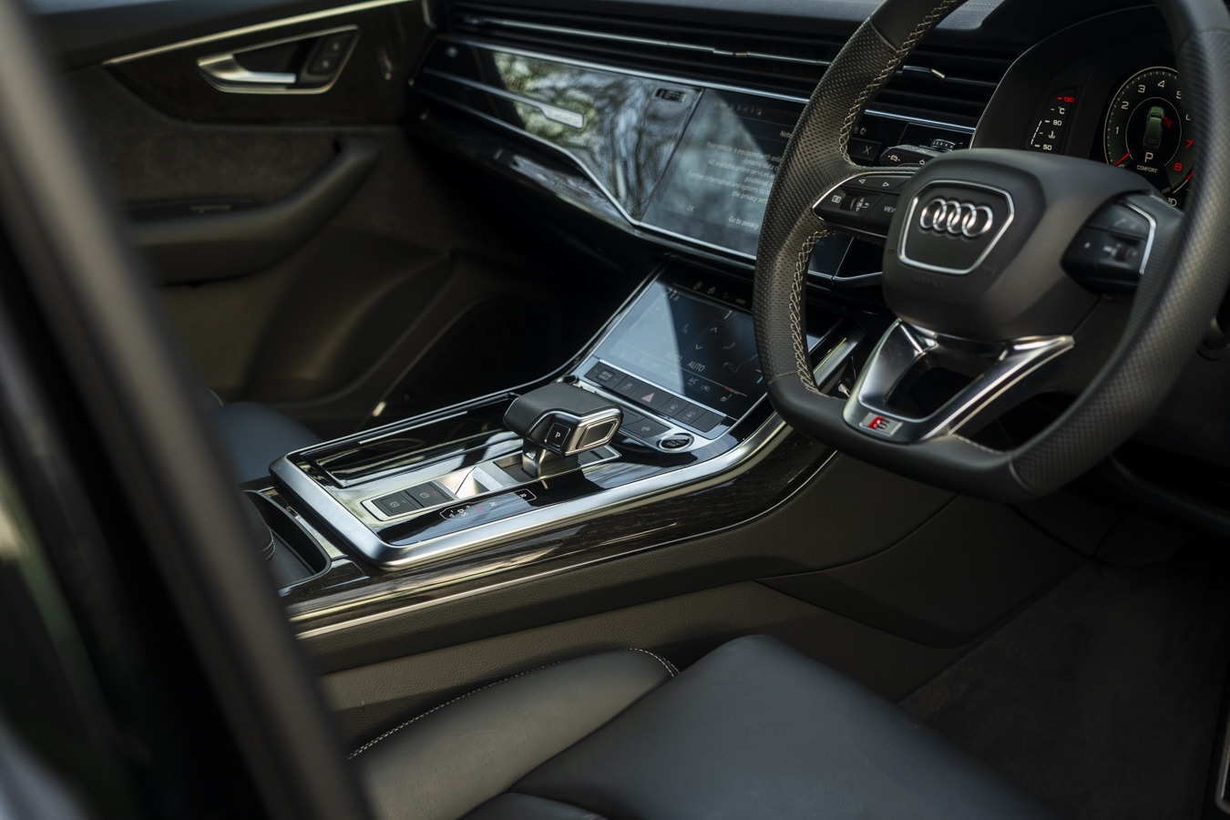 Used Audi Q7 2023 for sale - 77010447: Photo 29