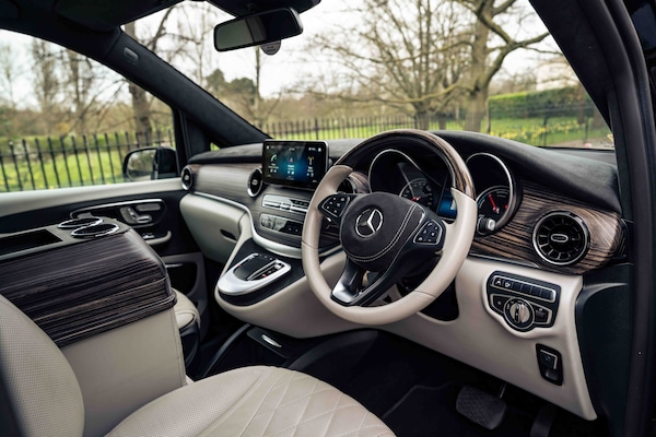 Used Mercedes-Benz V-Class 2022 for sale - 75393391: Photo 16