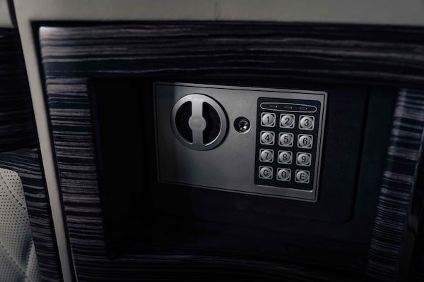 Used Mercedes-Benz V-Class 2022 for sale - 75393391: Photo 41