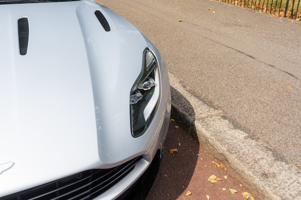 Used Aston Martin DB11 2018 for sale - 75393270: Photo 10