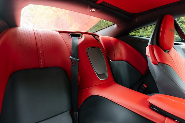 Used Aston Martin DB11 2018 for sale - 75393270: Photo 25
