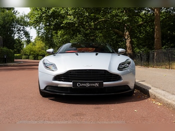 Used Aston Martin DB11 2018 for sale - 75393270: Photo