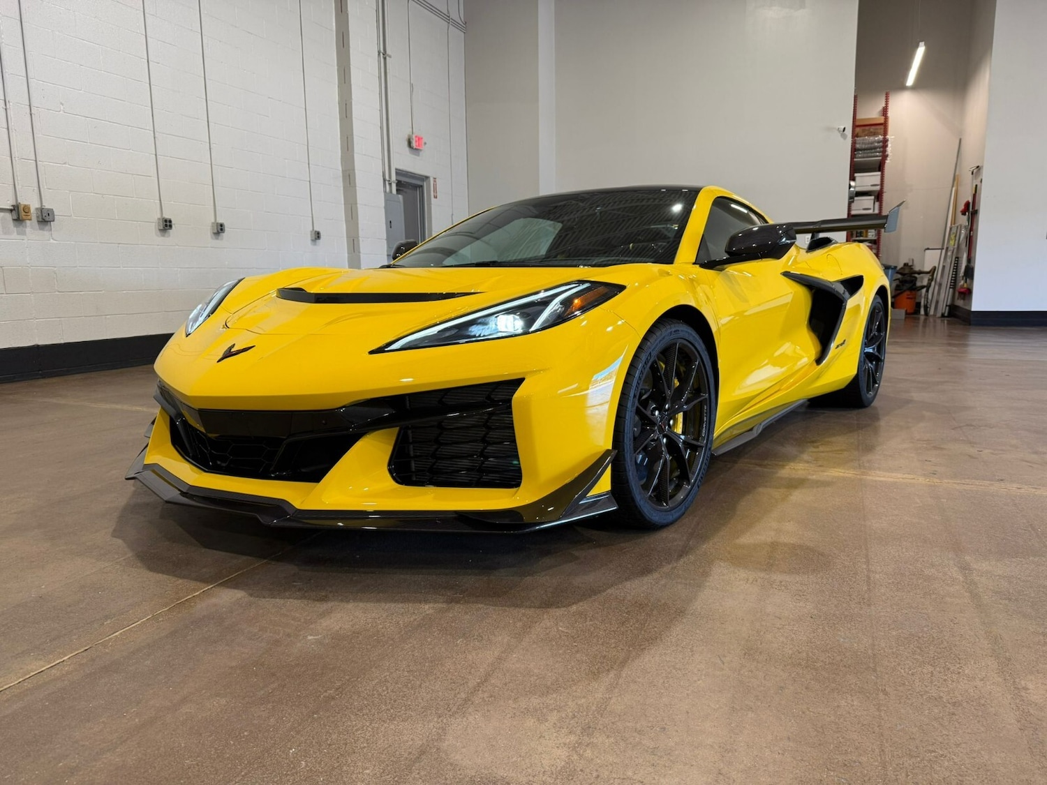 Used Chevrolet Corvette Stingray 2025 for sale - 76540112: Photo 1