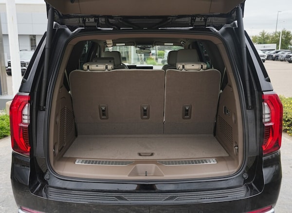 Used GMC Yukon 2025 for sale - 75393629: Photo 11
