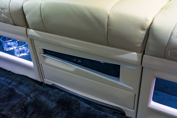 Used Mercedes-Benz V-Class 2023 for sale - 75393584: Photo 13