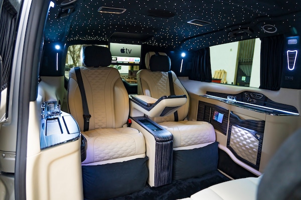 Used Mercedes-Benz V-Class 2023 for sale - 75393584: Photo 5