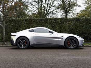 Used Aston Martin Vantage 2018 for sale - 72854900: Photo