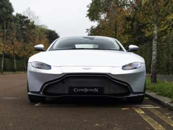 Used Aston Martin Vantage 2018 for sale - 72854900: Photo