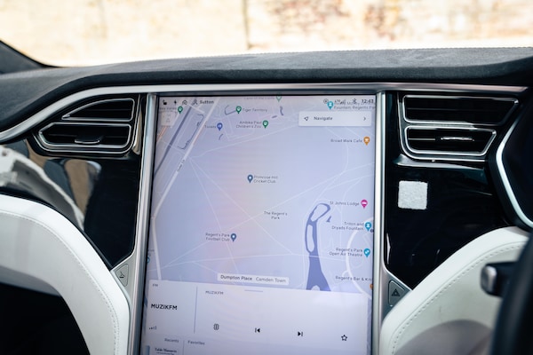 Used Tesla Model X 2017 for sale - 75393351: Photo 13