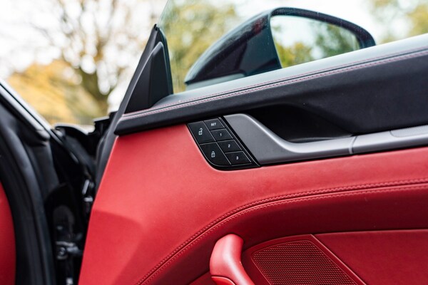 Used Porsche 911 2021 for sale - 75393398: Photo 31