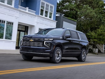 Used Chevrolet Suburban 2025 for sale - 76332142: Photo
