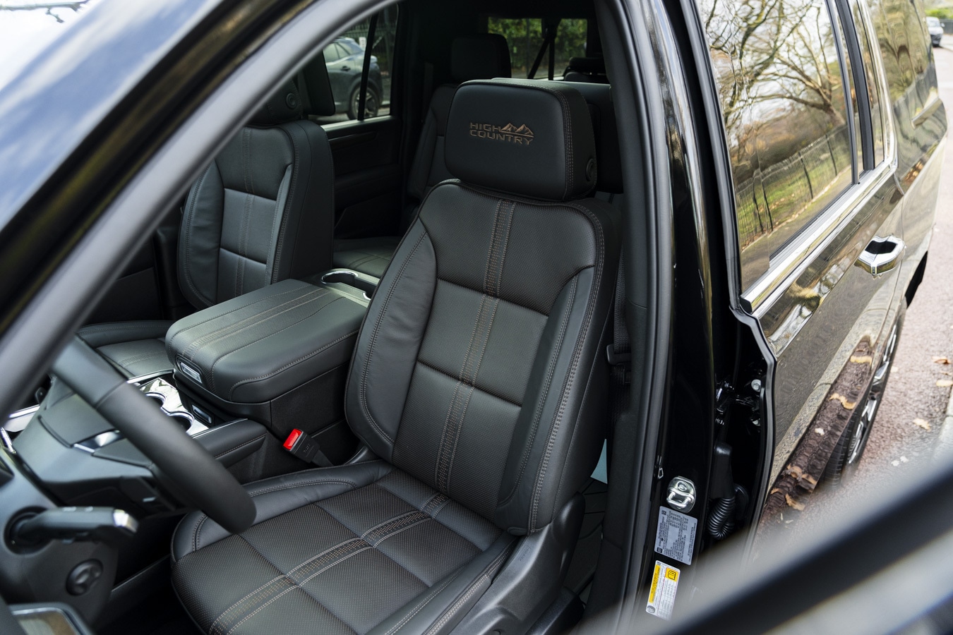 Used Chevrolet Suburban 2025 for sale - 76332142: Photo 28