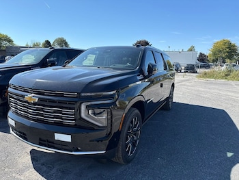 Used Chevrolet Suburban 2025 for sale - 76332142: Photo
