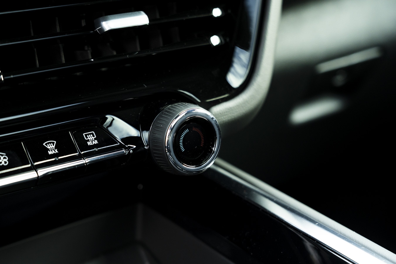 Used Chevrolet Suburban 2025 for sale - 76332142: Photo 38