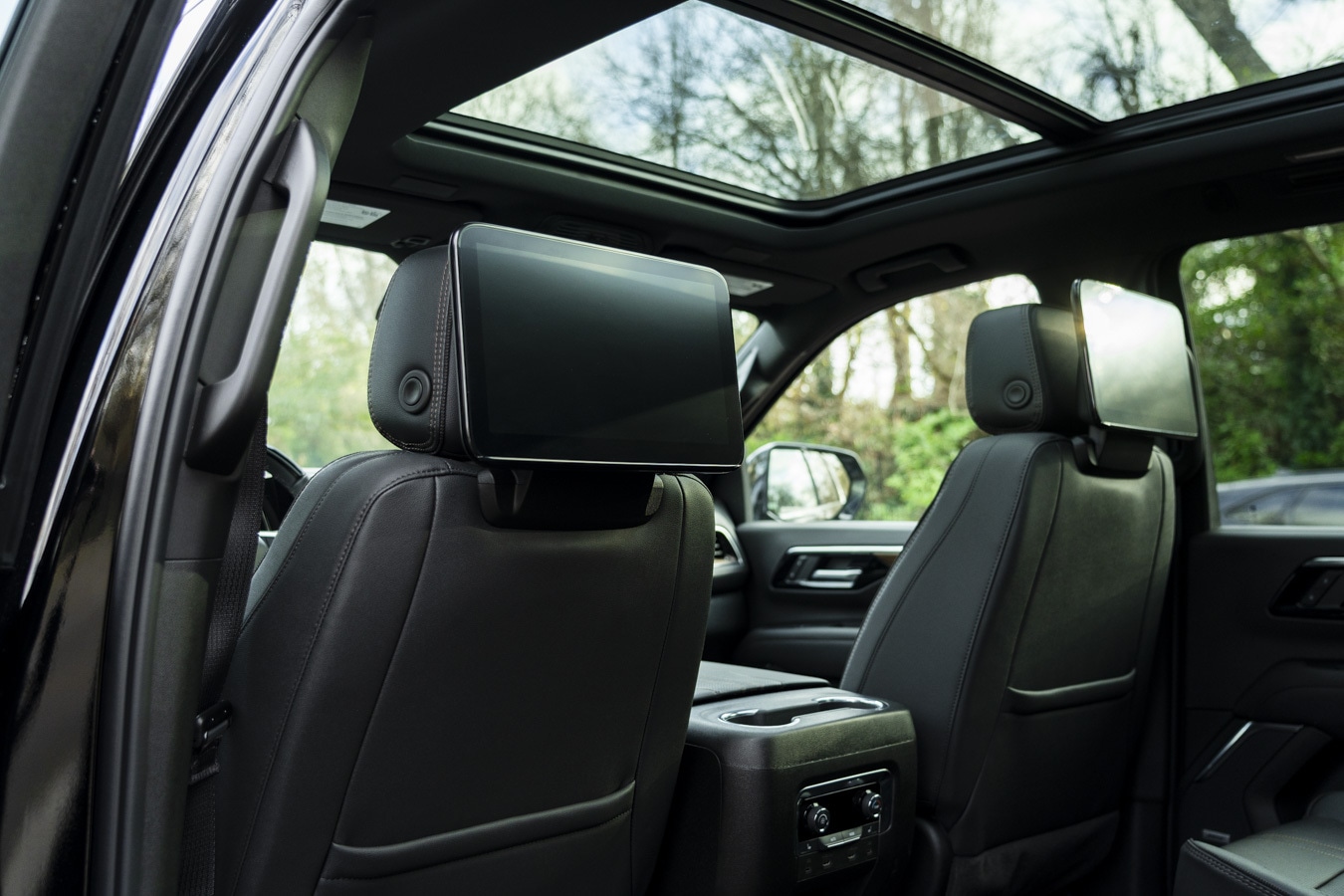 Used Chevrolet Suburban 2025 for sale - 76332142: Photo 43