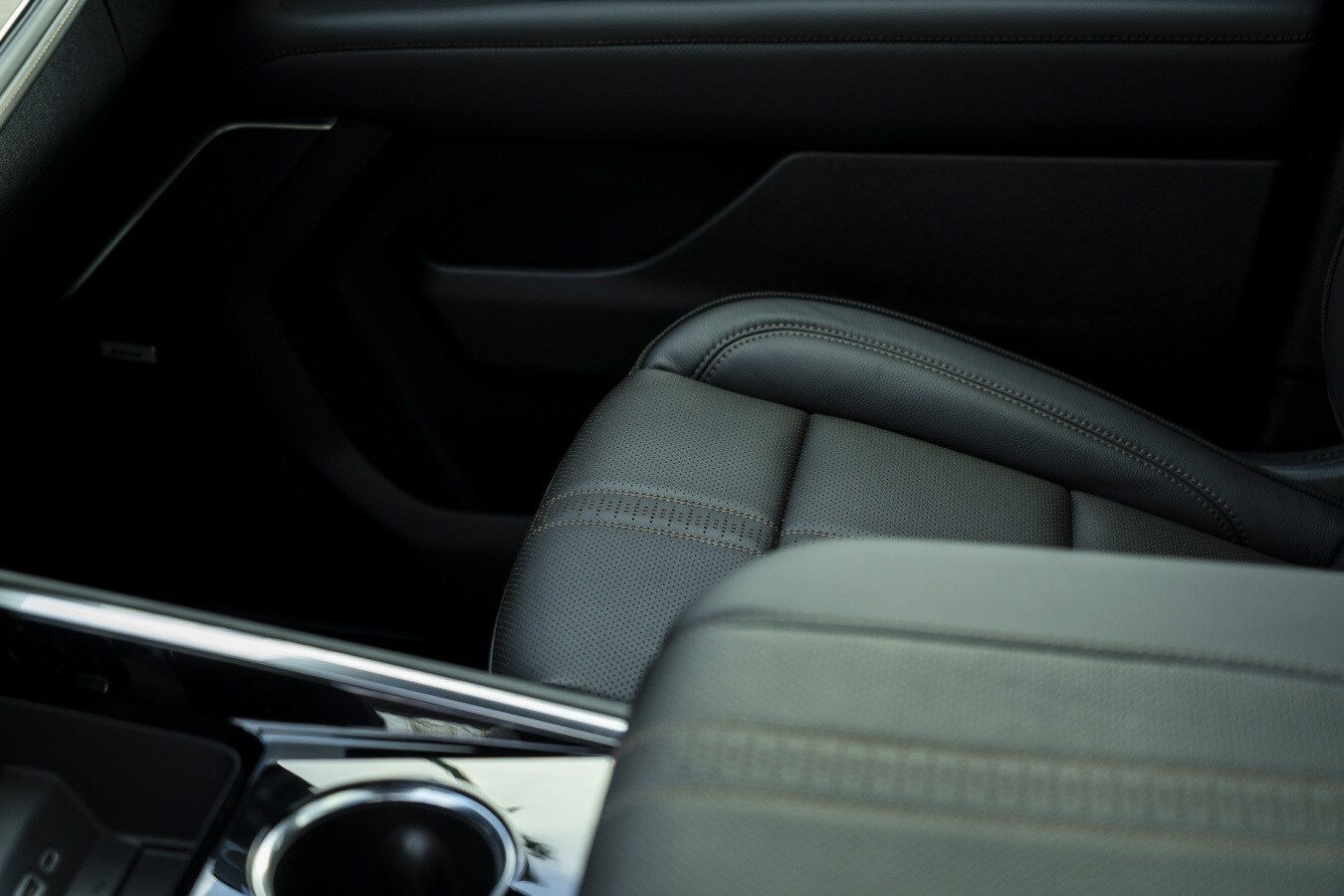 Used Chevrolet Suburban 2025 for sale - 76332142: Photo 47