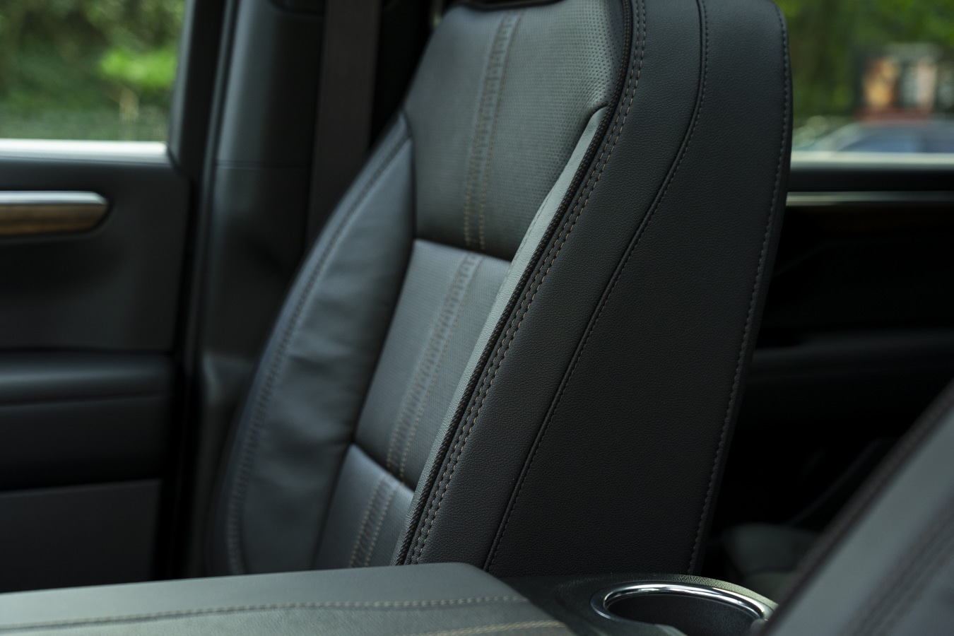 Used Chevrolet Suburban 2025 for sale - 76332142: Photo 49