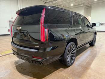 Used Cadillac Escalade 2025 for sale - 74207456: Photo