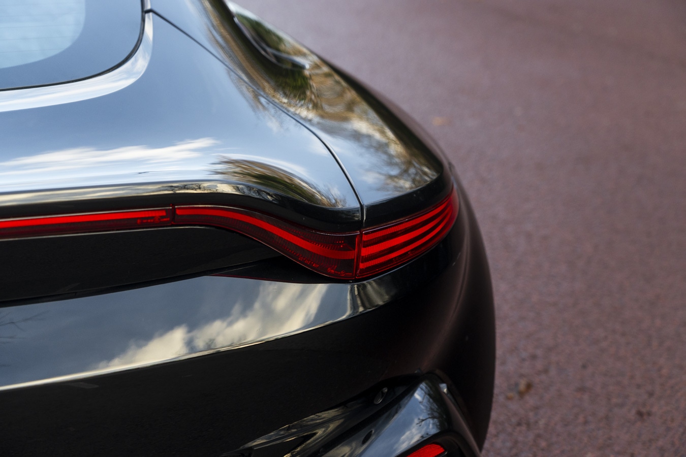 Used Aston Martin Vantage 2018 for sale - 76999415: Photo 22