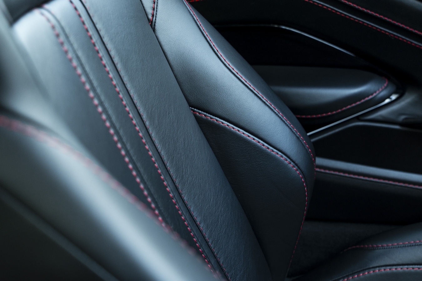 Used Aston Martin Vantage 2018 for sale - 76999415: Photo 36