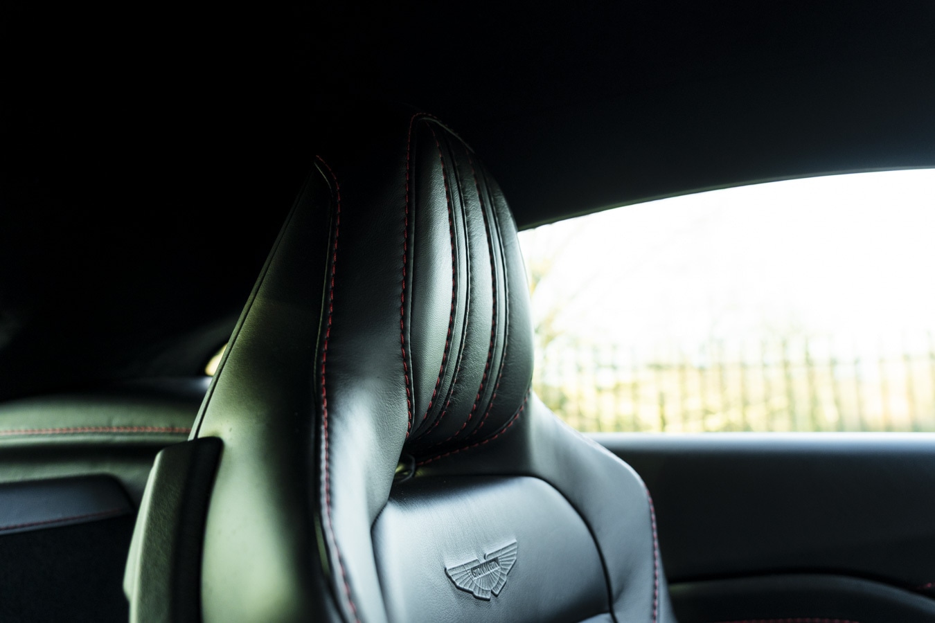 Used Aston Martin Vantage 2018 for sale - 76999415: Photo 38