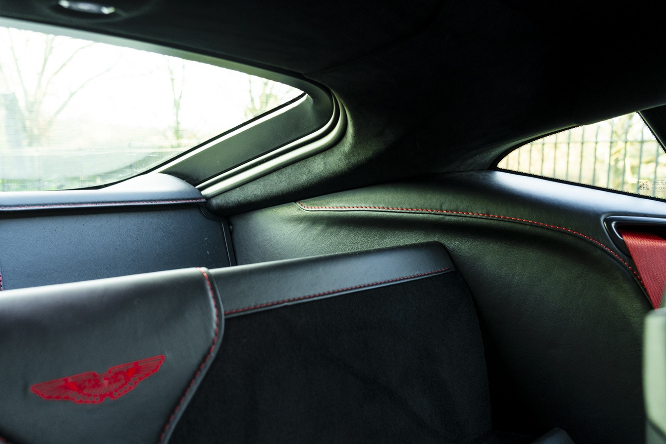 Used Aston Martin Vantage 2018 for sale - 76999415: Photo 39