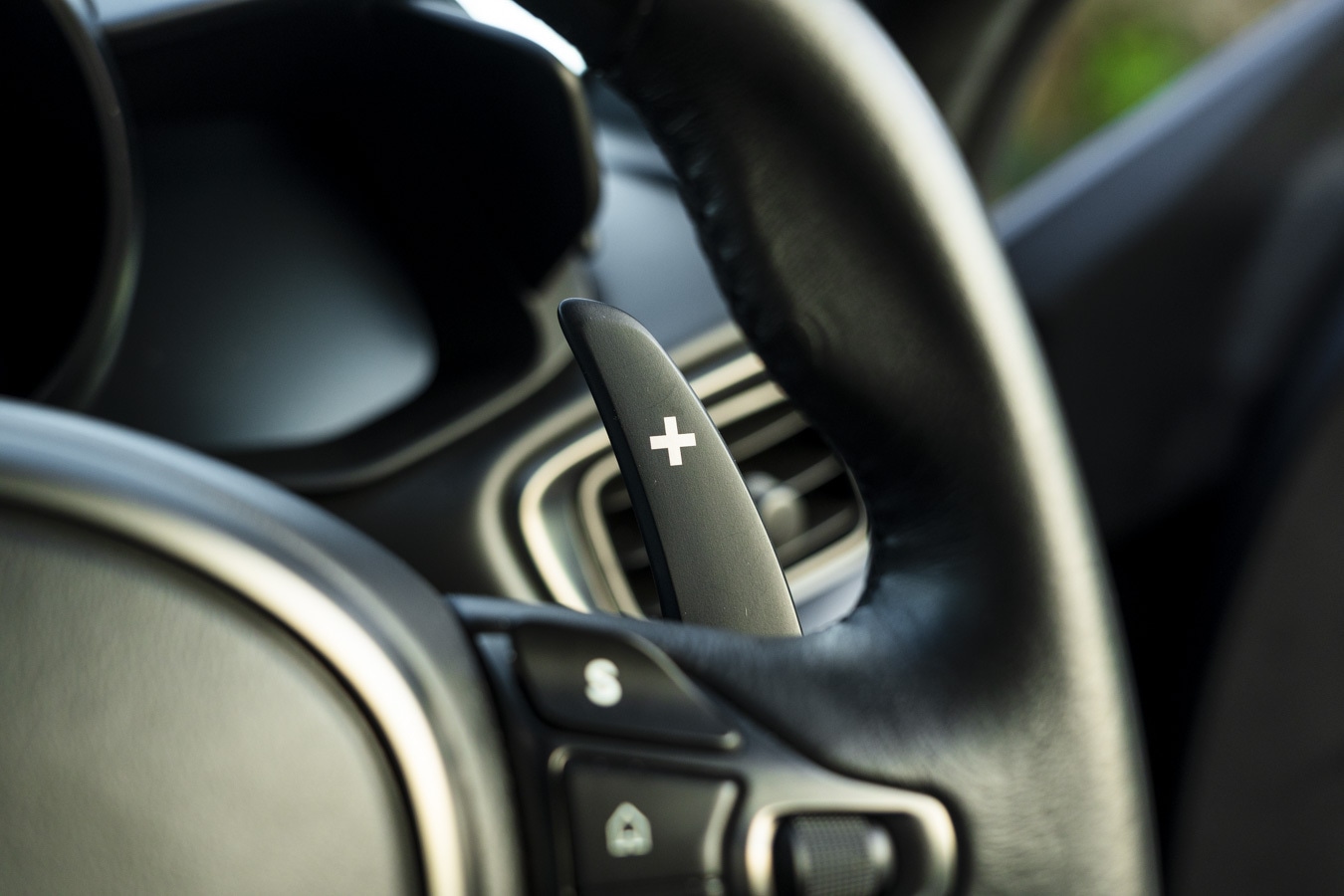 Used Aston Martin Vantage 2018 for sale - 76999415: Photo 44