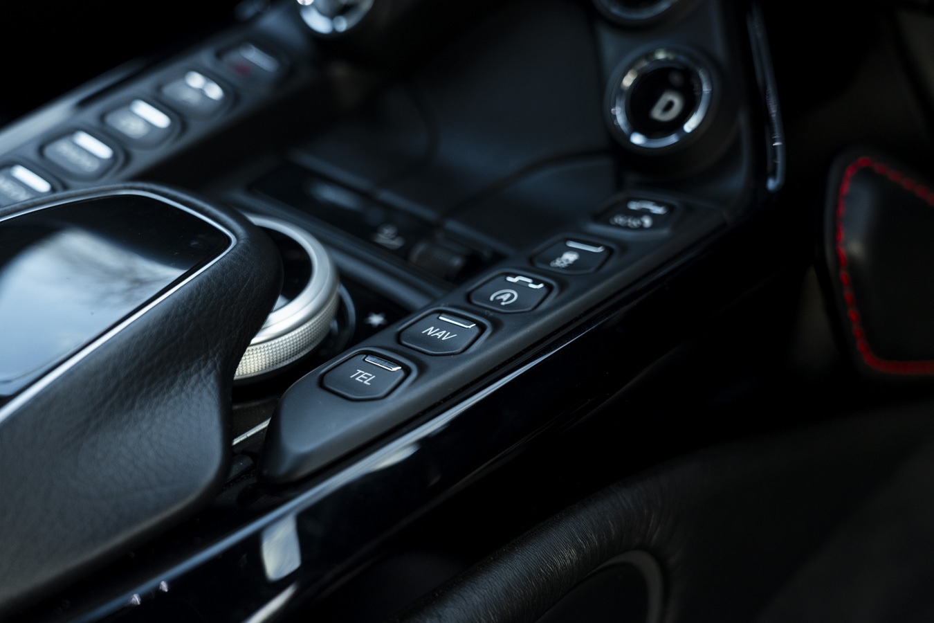 Used Aston Martin Vantage 2018 for sale - 76999415: Photo 48