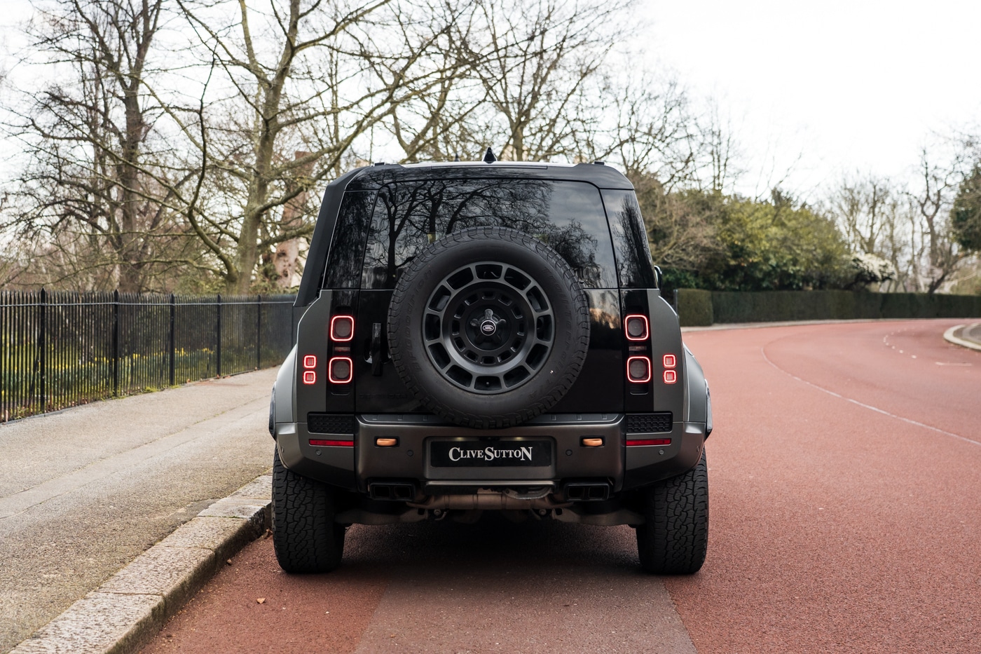 Used Land Rover Defender 2025 for sale - 77810256: Photo 5