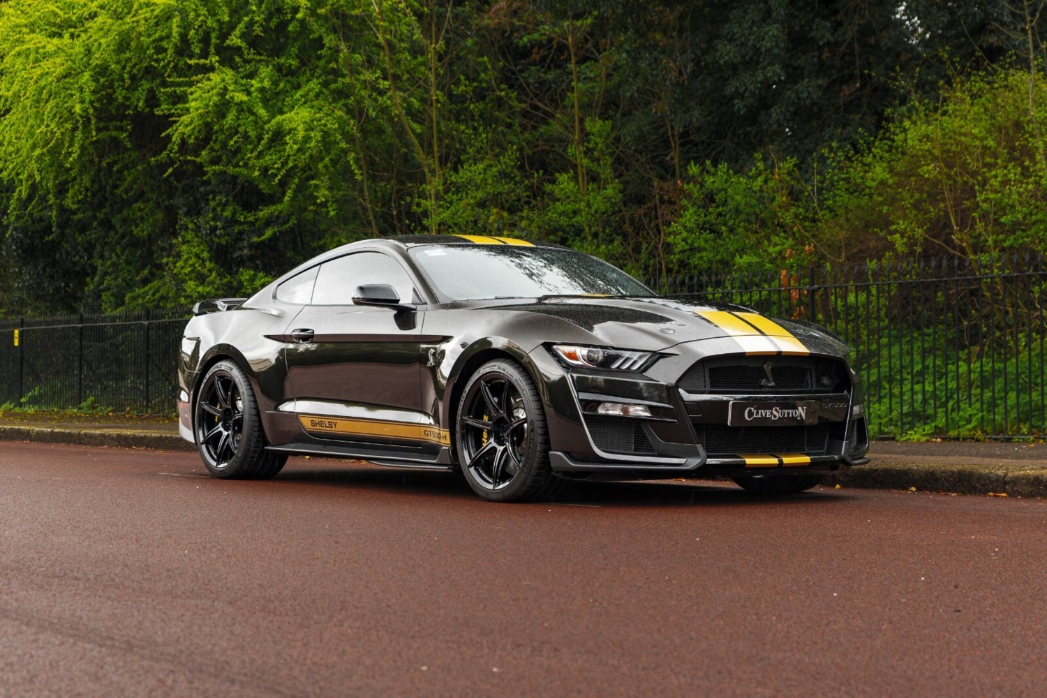 2022 Ford Mustang Shelby GT500 Coupe Petrol Automatic - Picture 1 of 24