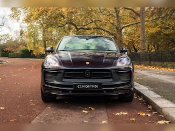 Used Porsche Macan 2023 for sale - 76540027: Photo