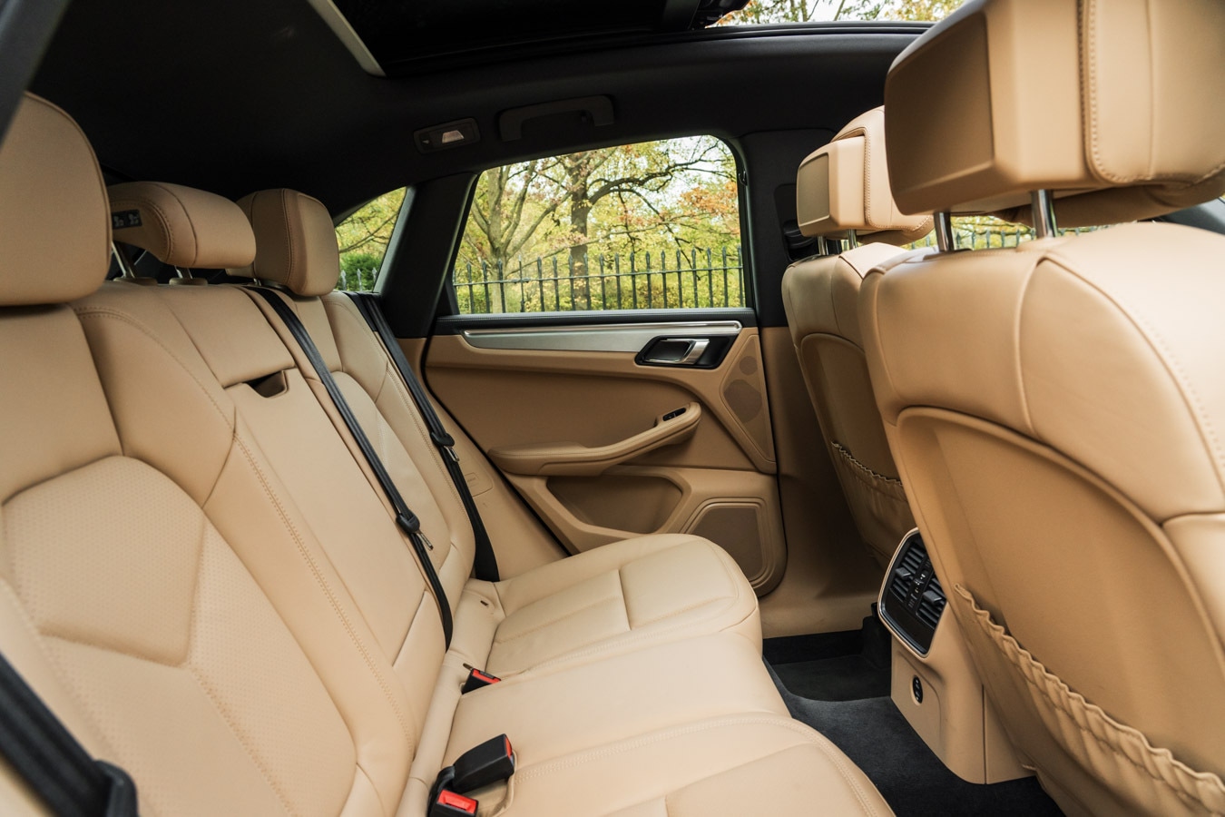 Used Porsche Macan 2023 for sale - 76540027: Photo 34