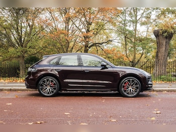 Used Porsche Macan 2023 for sale - 76540027: Photo