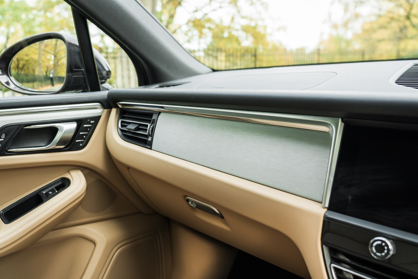 Used Porsche Macan 2023 for sale - 76540027: Photo 43