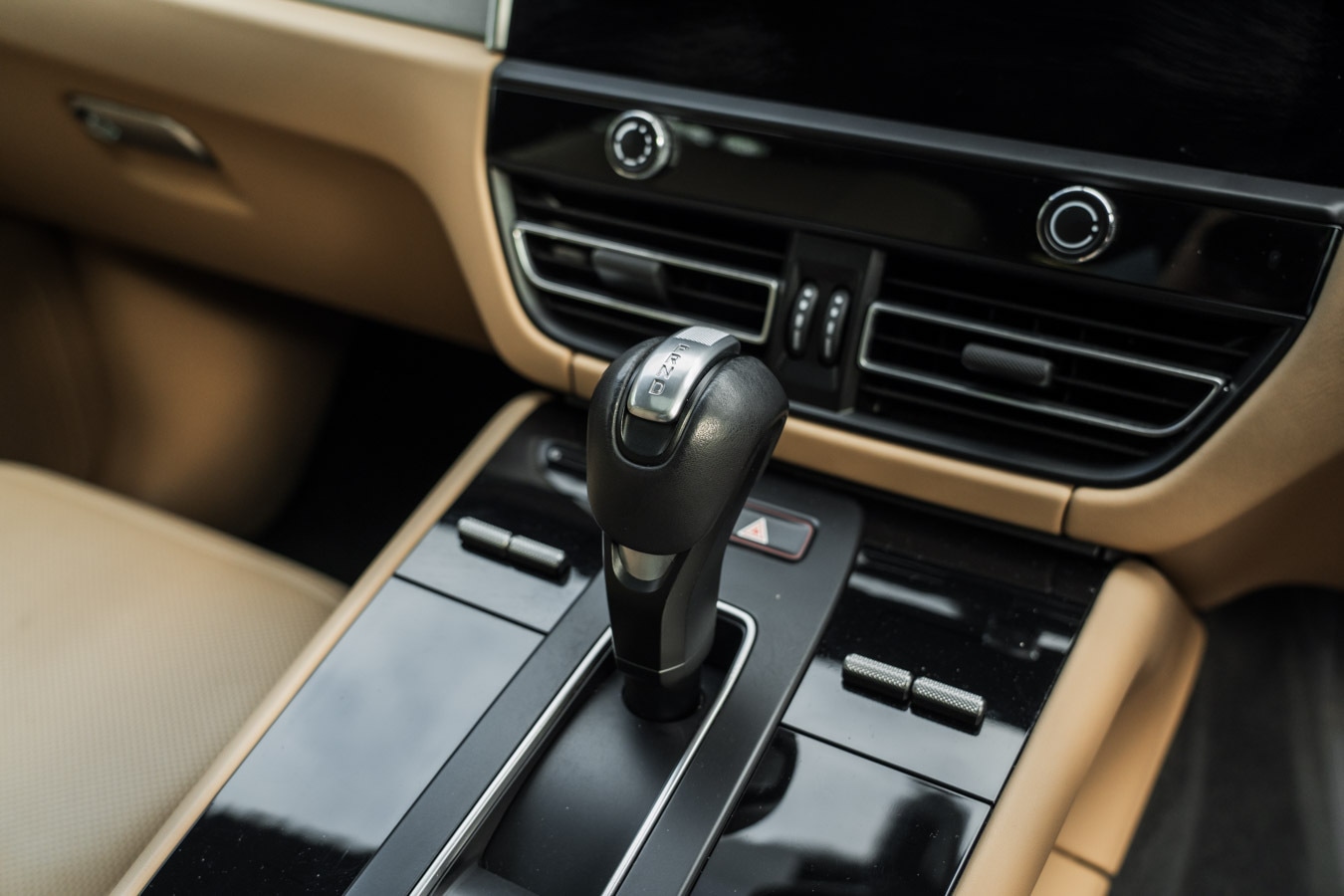 Used Porsche Macan 2023 for sale - 76540027: Photo 52