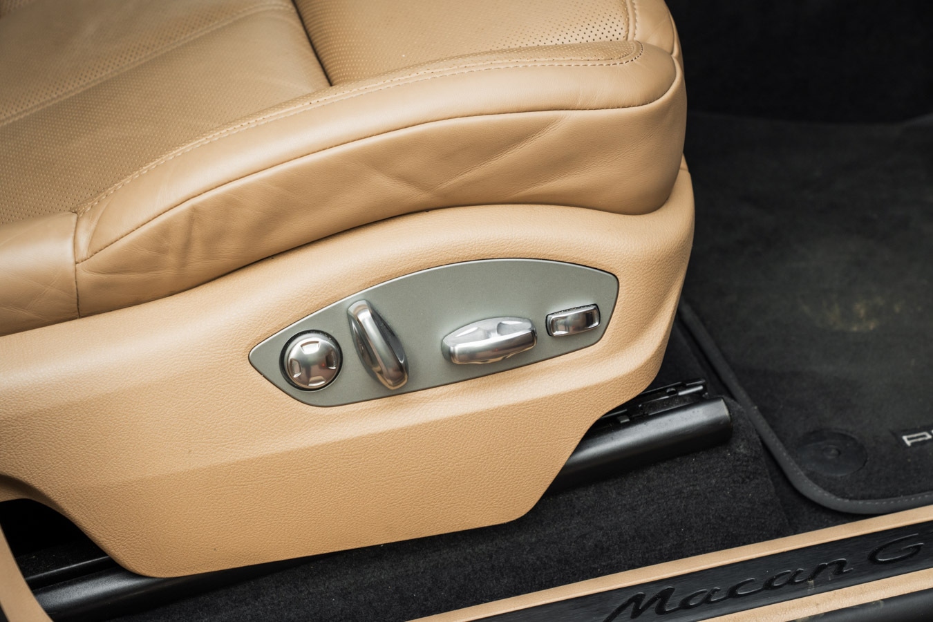 Used Porsche Macan 2023 for sale - 76540027: Photo 57