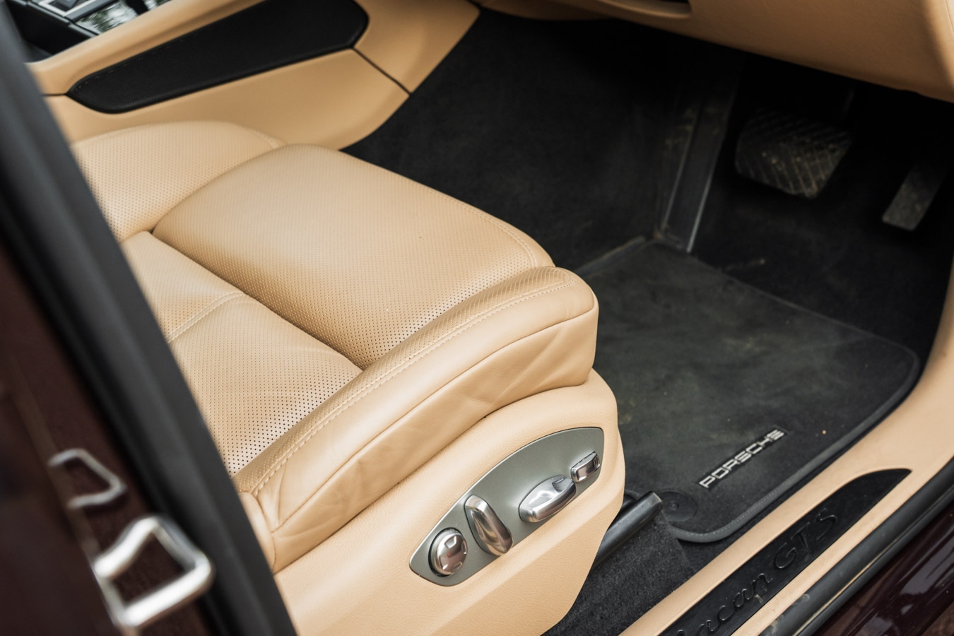 Used Porsche Macan 2023 for sale - 76540027: Photo 61