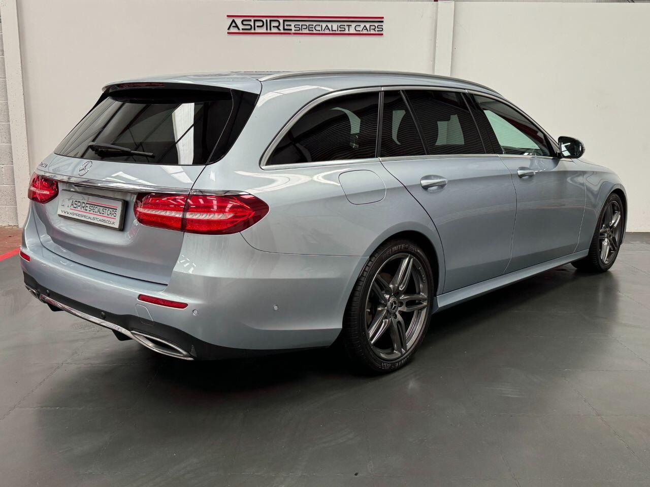 Used Mercedes-Benz E Class for sale - 77658277: Photo 5