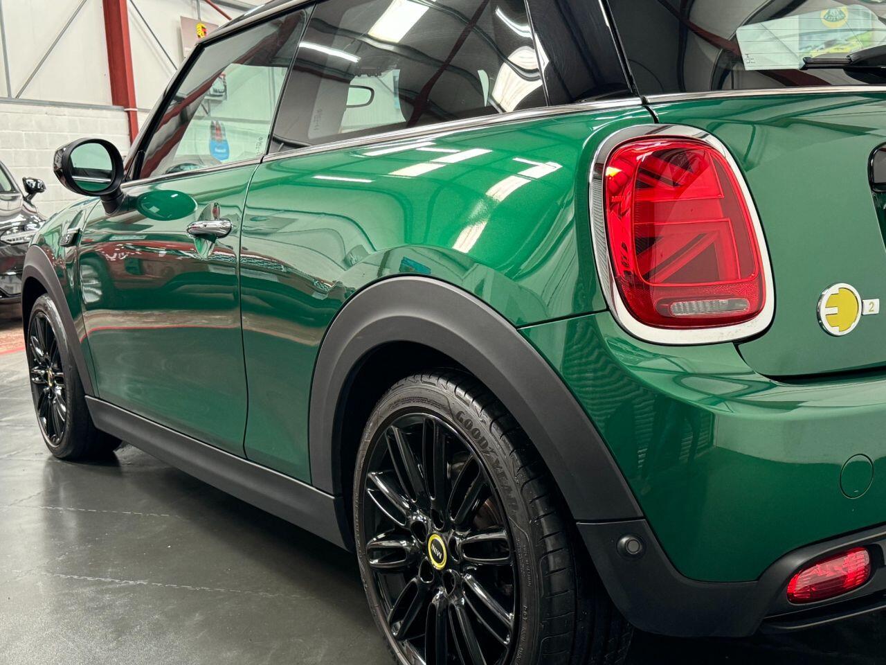 Used MINI Hatch 2022 for sale - 77939597: Photo 8